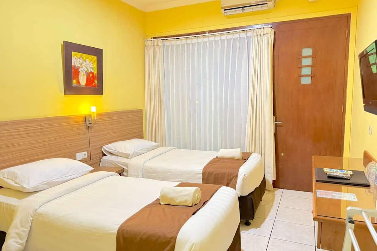 Superior kamer, 1 tweepersoonsbed of 2 eenpersoonsbedden | Een bureau, gratis wifi, beddengoed