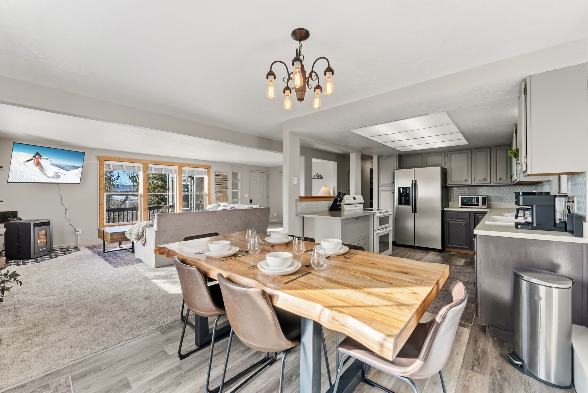 Mikrowelle, Ofen, Herdplatte, Geschirrspüler