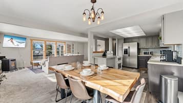 Micro-ondes, four, plaque de cuisson, lave-vaisselle