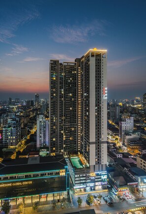 Front of property - evening/night - Intercity Hotel & Serviced Apartment Phnom Penh Downtown (Phnom Penh)