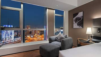 Cubrecamas, minibar, caja de seguridad en la habitación y wifi gratis