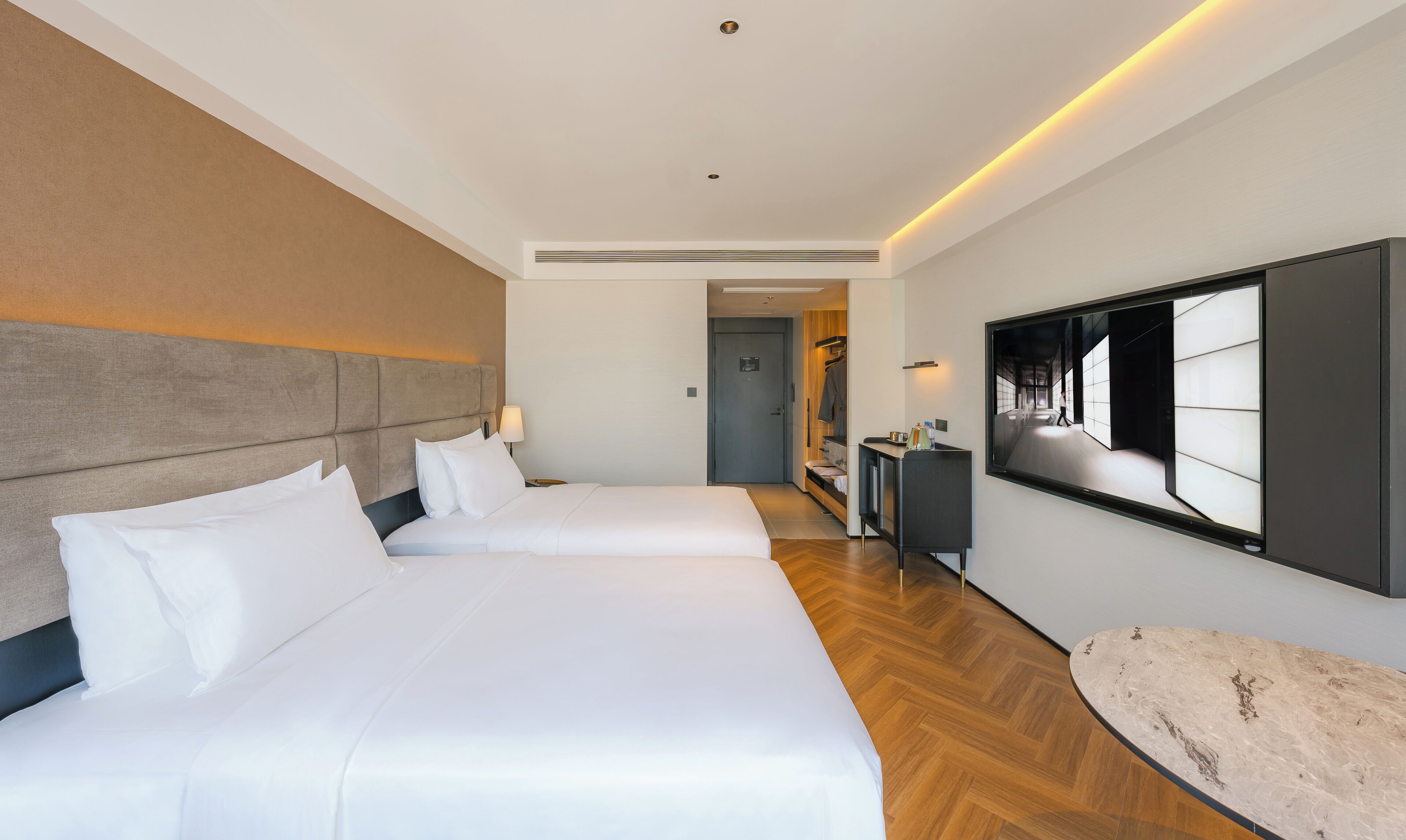 Superior Twin Room | Down comforters, minibar, in-room safe, free WiFi