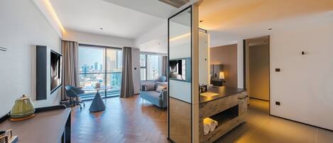 Deluxe Double Room | City view