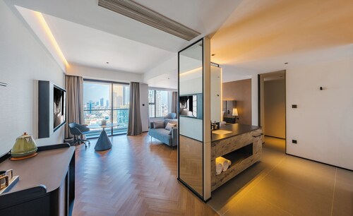 Intercity Hotel & Serviced Apartment Phnom Penh Downtown, A H WORLD Hotel