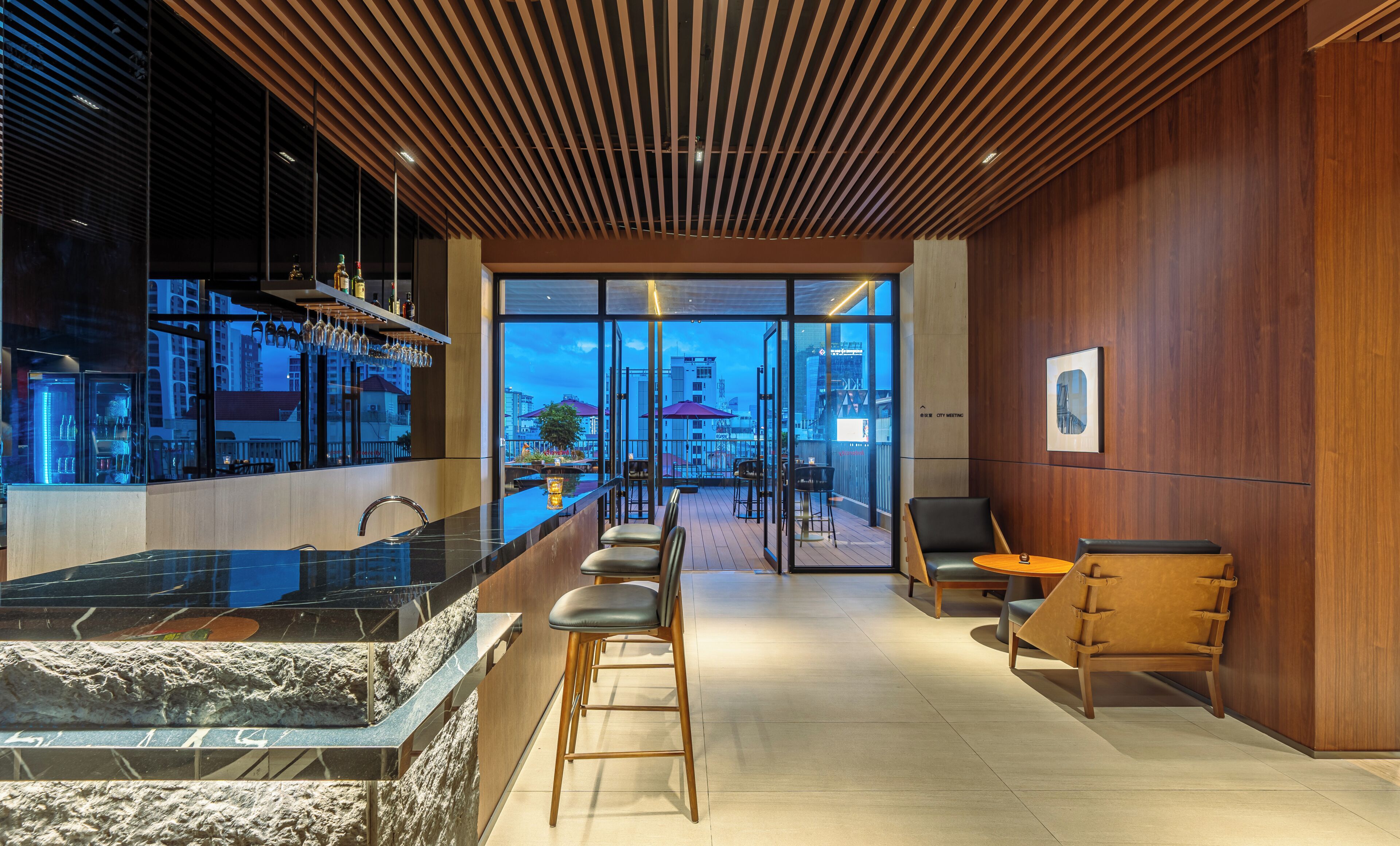 Lobby lounge