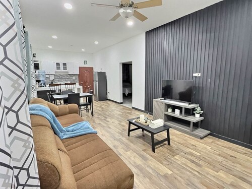 Charming 2 BR Apt in Ladyville, close to Airport