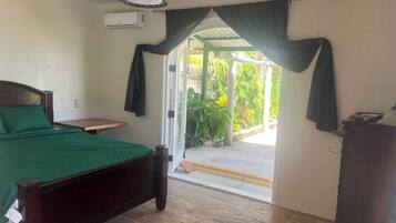 1 غرفة نوم وخدمة الإنترنت وملاءات أسرّة