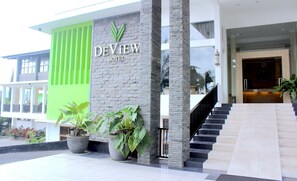 واجهة المنشأة