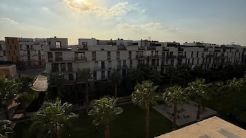 Estudio, lanai, vistas al jardín | Terraza o patio