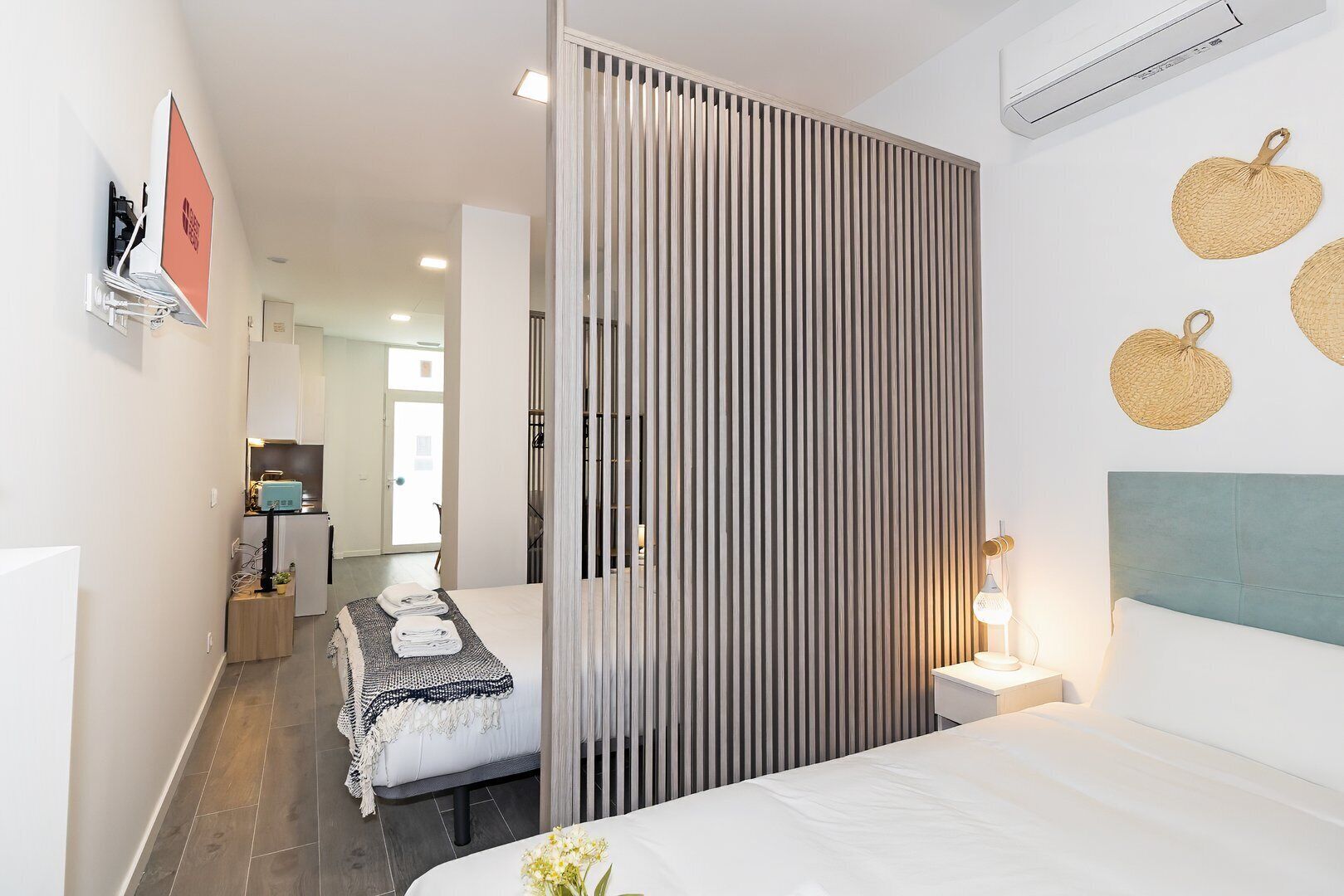 1 bedroom, iron/ironing board, internet, bed sheets