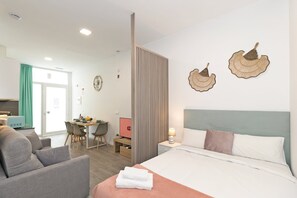 2 Schlafzimmer, Bügeleisen/Bügelbrett, Internetzugang, Bettwäsche