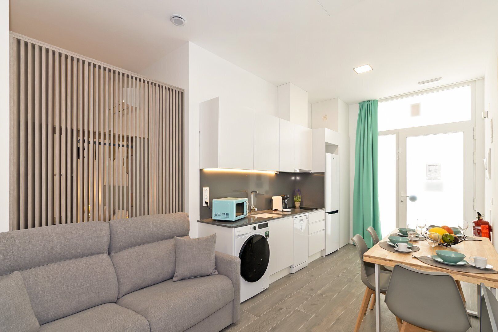 المنشأة من الداخل