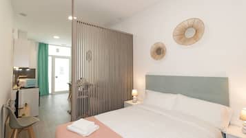 1 bedroom, iron/ironing board, internet, bed sheets