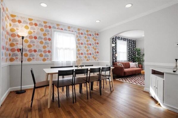 تناول الطعام