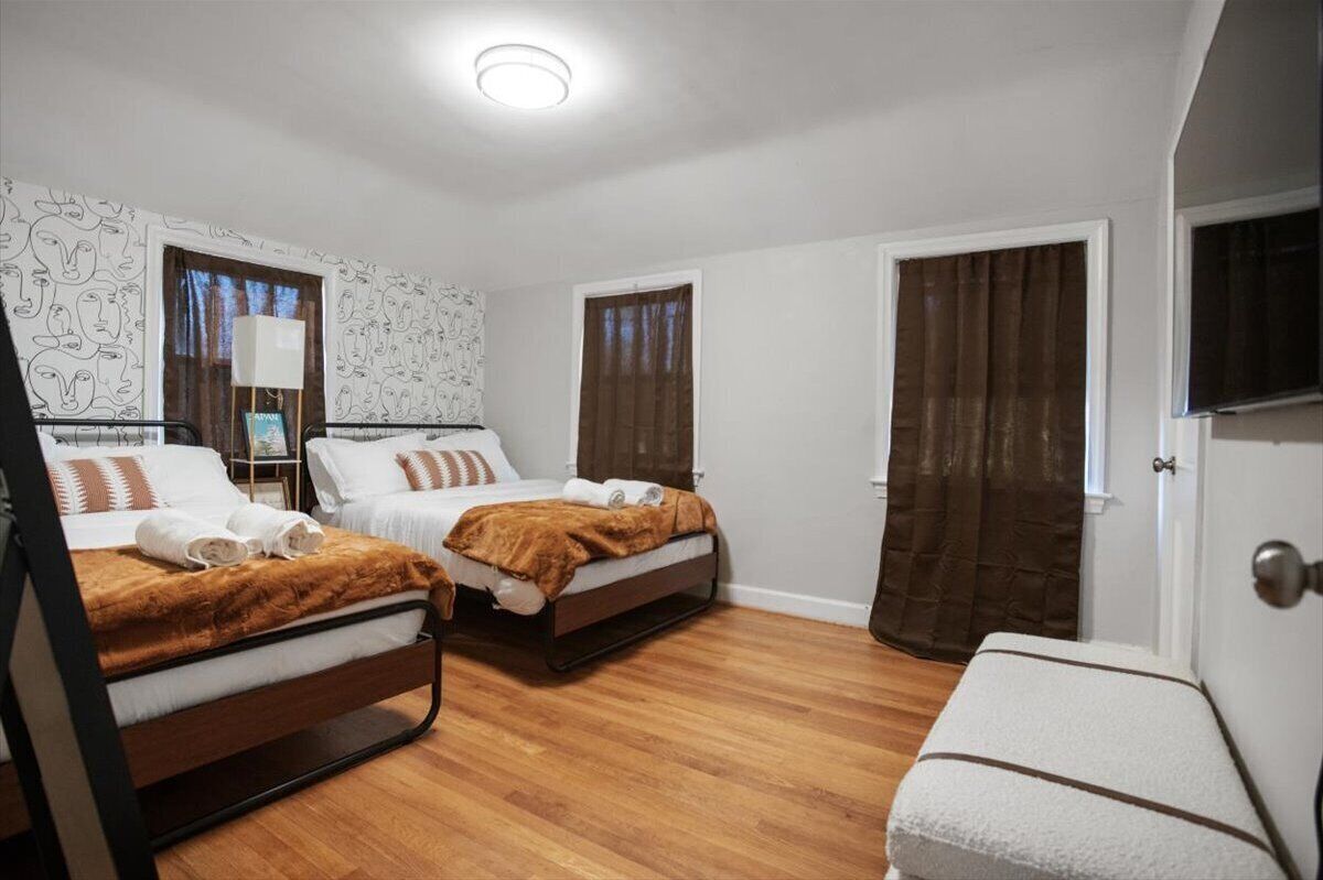 4 Schlafzimmer, Bügeleisen/Bügelbrett, WLAN, Bettwäsche