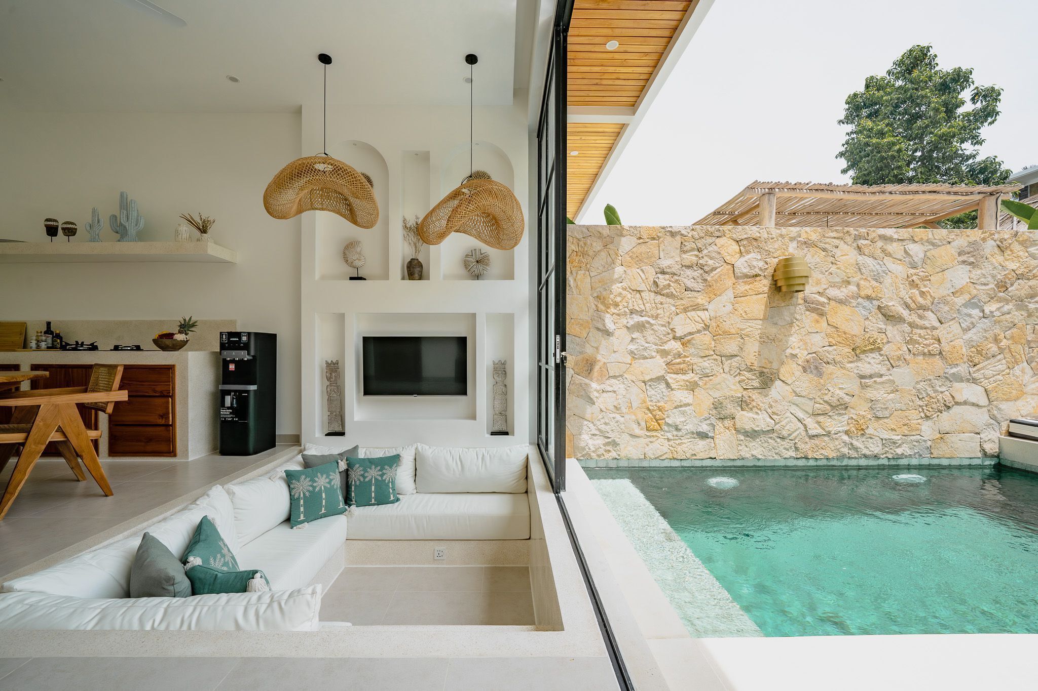 Vila Mewah, 1 Tempat Tidur King, patio, pemandangan kolam renang | Pemandangan dari kamar