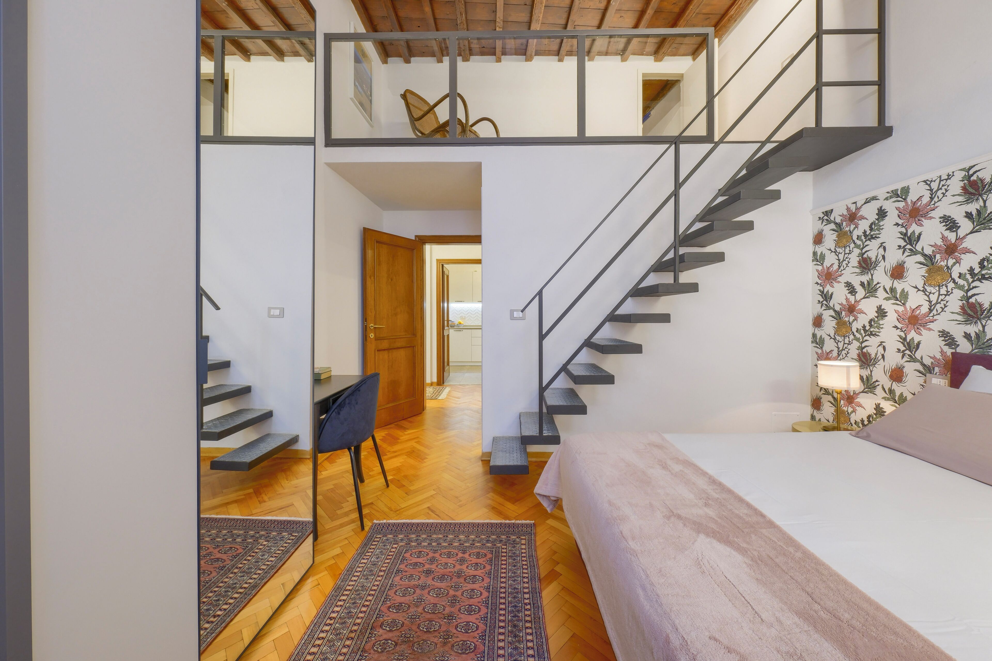 2 Schlafzimmer, Schreibtisch, Bügeleisen/Bügelbrett, WLAN