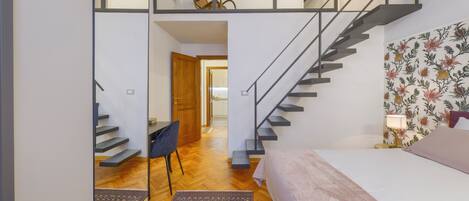 2 Schlafzimmer, Schreibtisch, Bügeleisen/Bügelbrett, WLAN