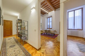 Dining - Newly-refurbished apartment facing Duomo (Firenze)
