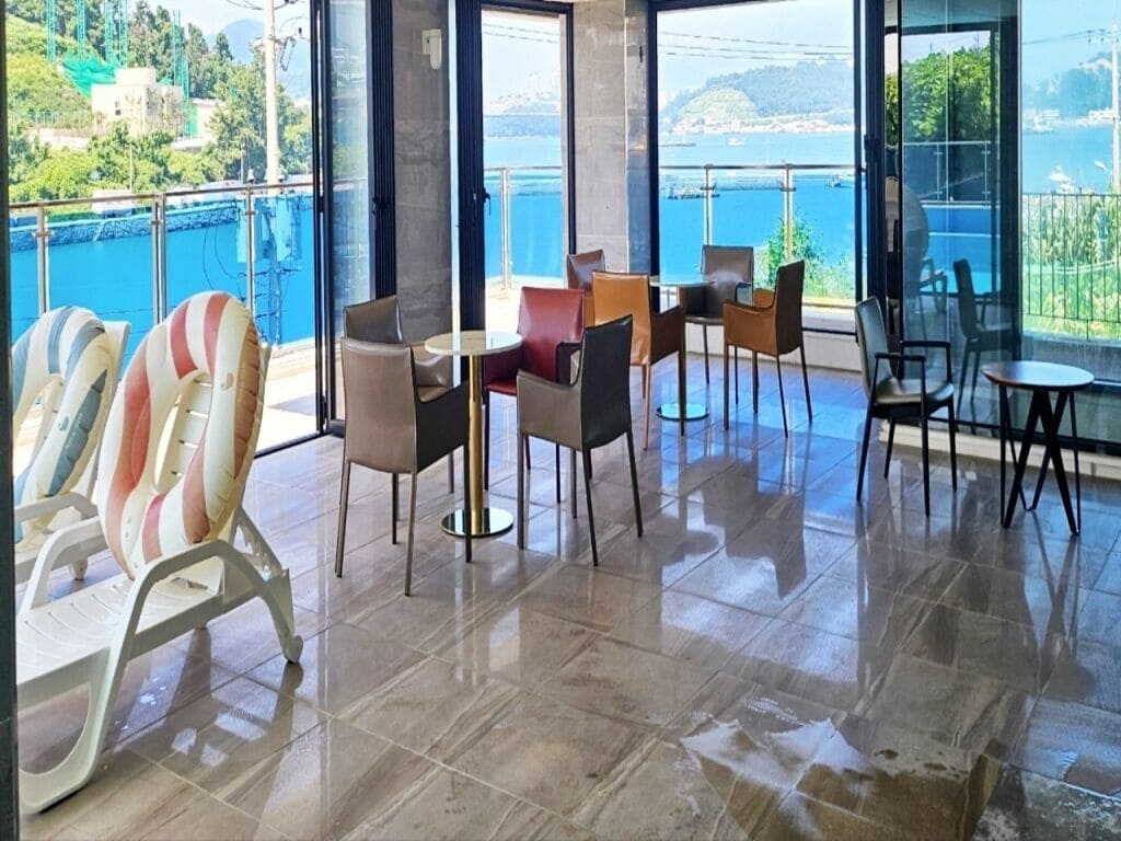 Seasonal outdoor pool