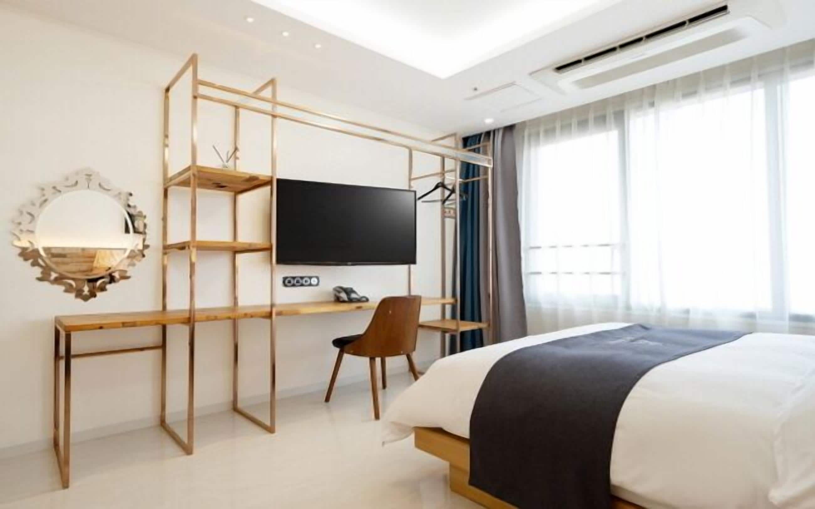 Deluxe Double Room (Random View Assigned) | Kostenloses WLAN