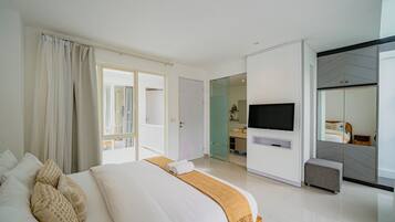 Comfort Villa, 2 Bedrooms | Egyptian cotton sheets, premium bedding, in-room safe, laptop workspace