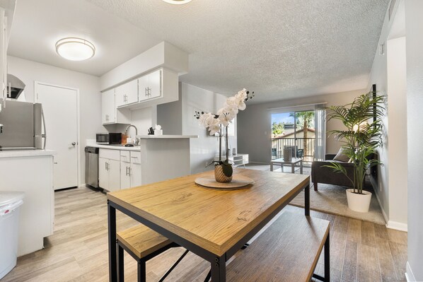 تناول الطعام