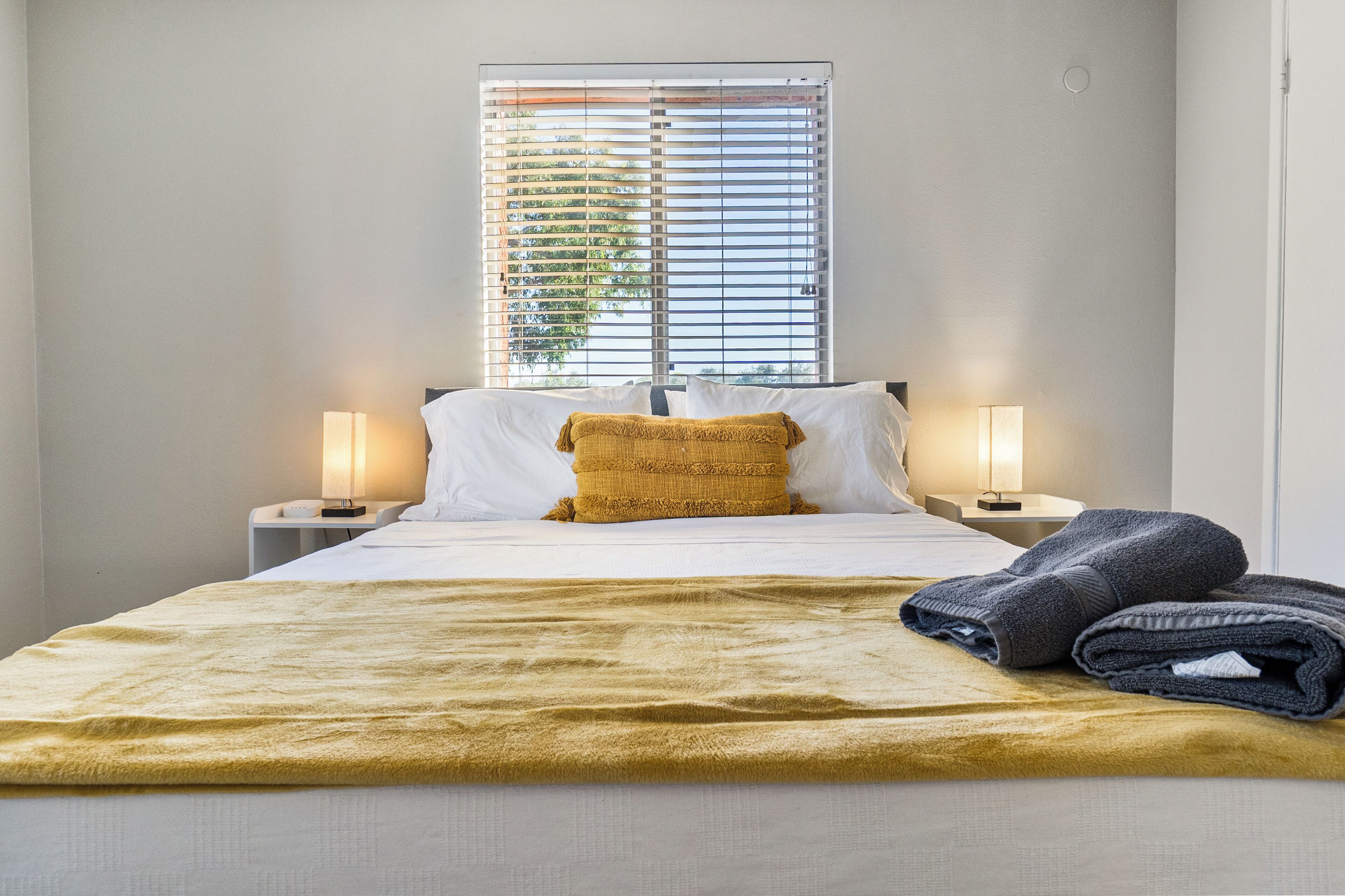 2 Schlafzimmer, Schreibtisch, Bügeleisen/Bügelbrett, kostenloses WLAN