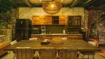 Deluxe Villa, 4 Bedrooms, Balcony, Pool View | Living area