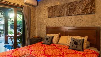 Luxury-Villa, Balkon, Poolblick | Schreibtisch, kostenloses WLAN