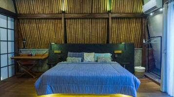 Vila Deluks, 4 kamar tidur, balkon, pemandangan kolam renang | Meja kerja dan Wi-Fi gratis