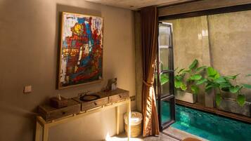 Deluxe Villa, 4 Bedrooms, Balcony, Pool View