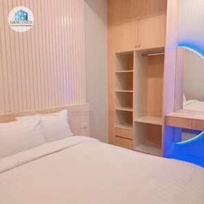 セーフティボックス (室内)、遮光カーテン、防音設備、WiFi (無料)