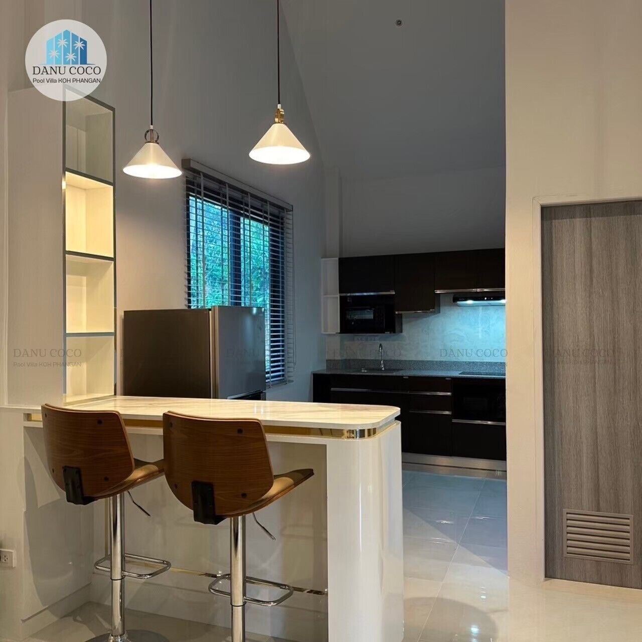 Villa, vista al jardín | Caja de seguridad en la habitación, cortinas blackout y insonorización 