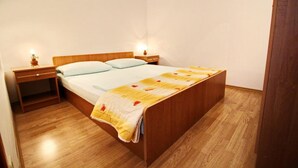1 bedroom - Apartments Veselka, Lumbarda - One Bedroom Apartment With Terrace and Sea View (Lumbarda)