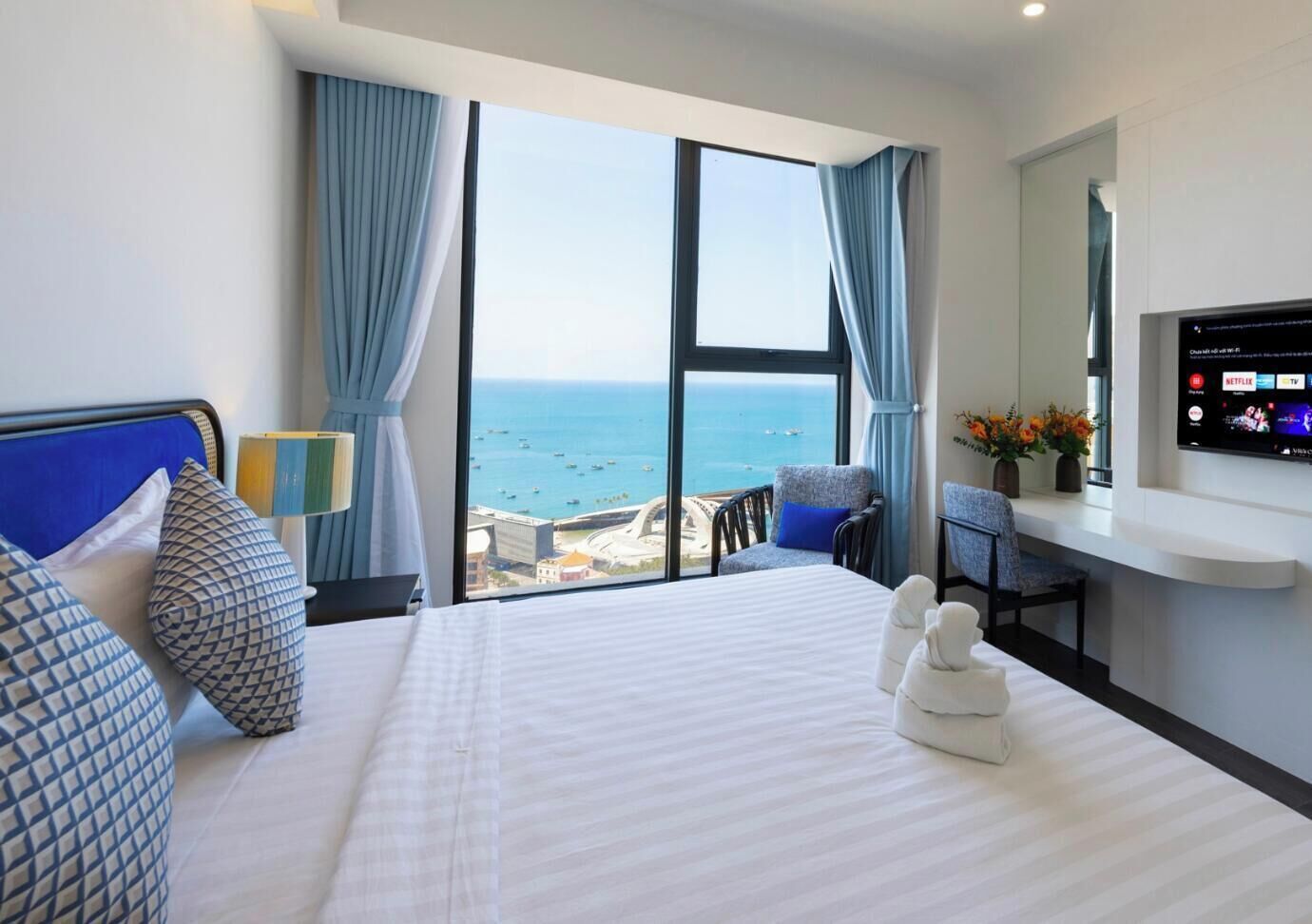 Apartamento luxo, 3 quartos, sacada, vista para o mar | Quartos à prova de som, Wi-Fi de cortesia