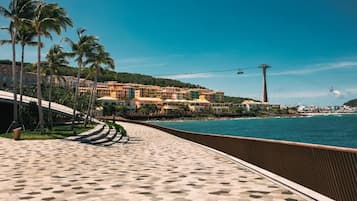 Vista para praia/oceano