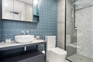 Apartment | Bilik Mandi