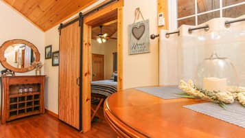 1 soveværelse, strygejern/strygebræt, gratis Wi-Fi, sengetøj