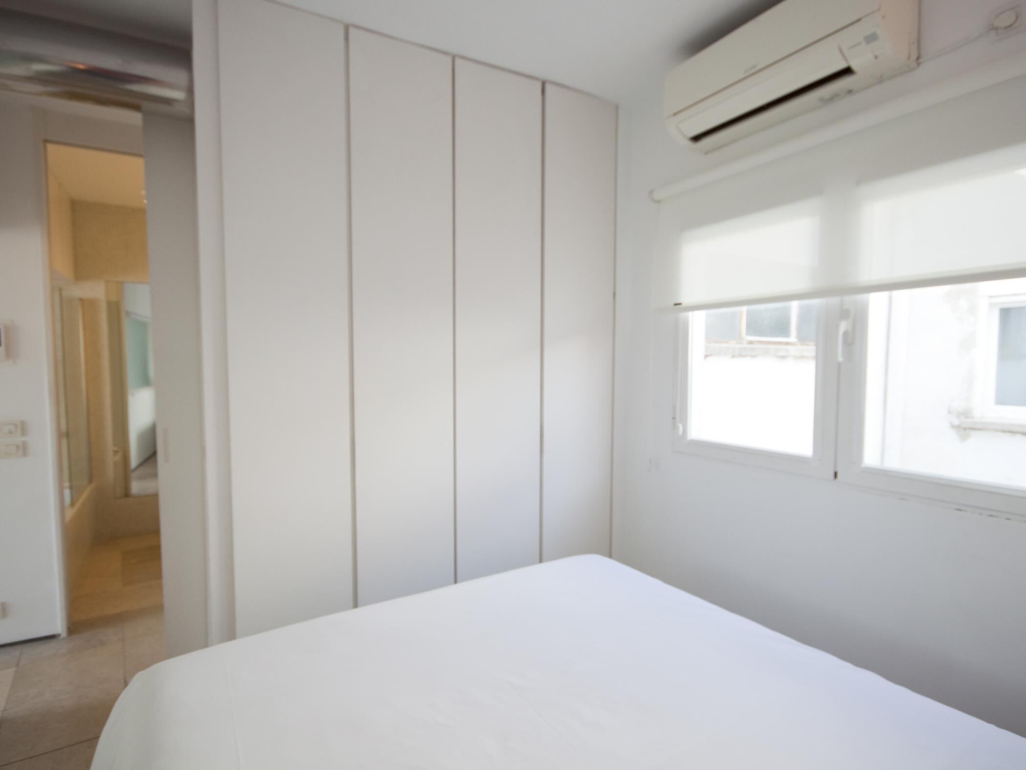 Tabla de planchar con plancha