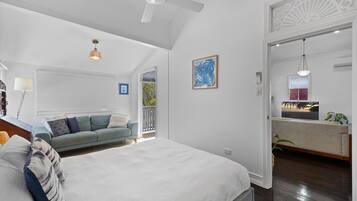 2 bedrooms, bed sheets