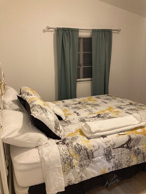 3 habitaciones, tabla de planchar con plancha y wifi gratis 