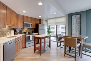 Fridge, microwave, stovetop, dishwasher - Sojourn | VA Square | 1 BR (Arlington)