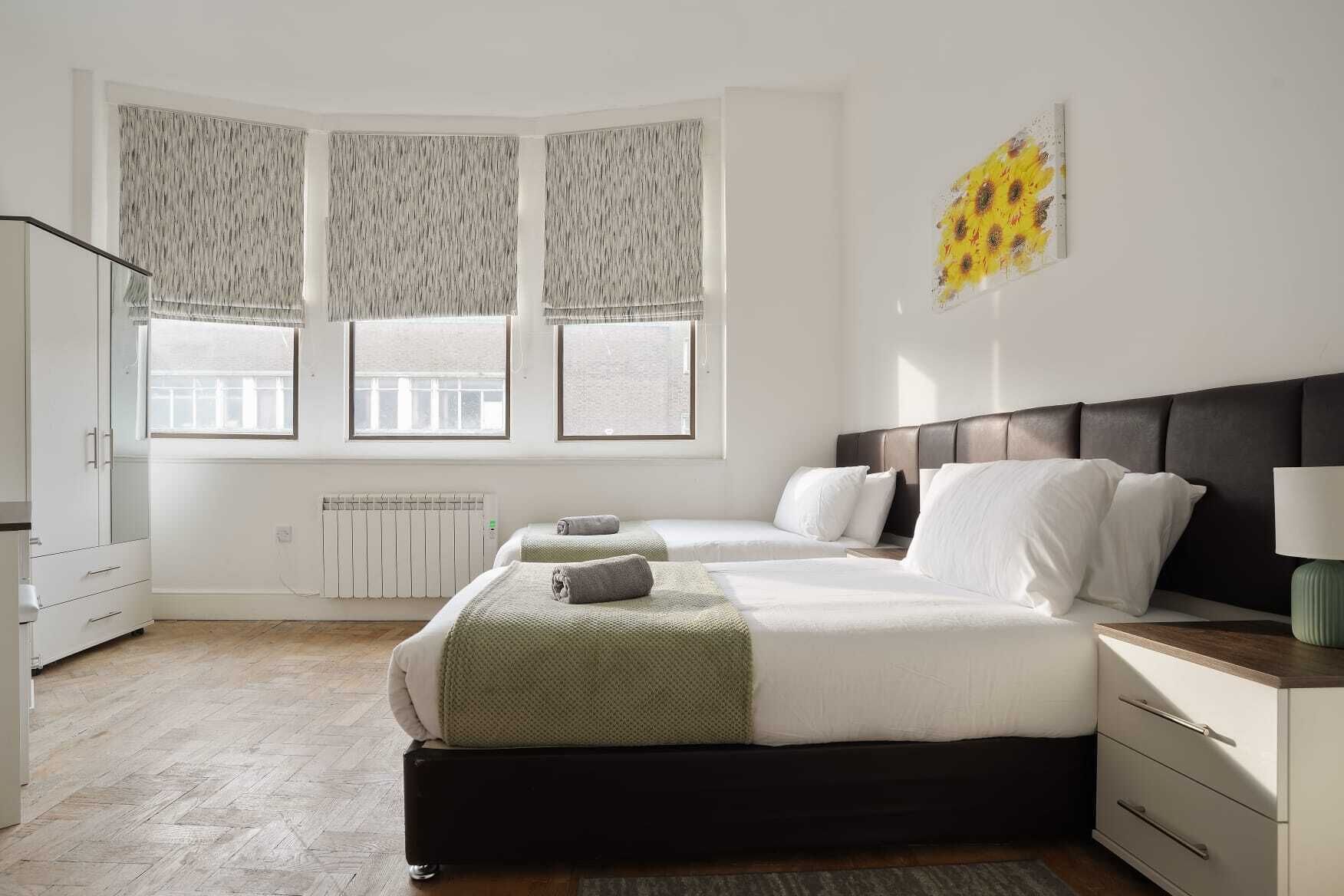 2 quartos, ferros/tábuas de passar roupa, Wi-Fi de cortesia