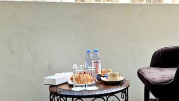 Deluxe tweepersoonskamer, balkon, uitzicht op stad | Balkon