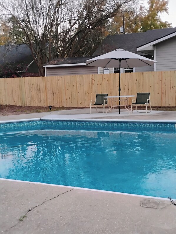 حما�م سباحة