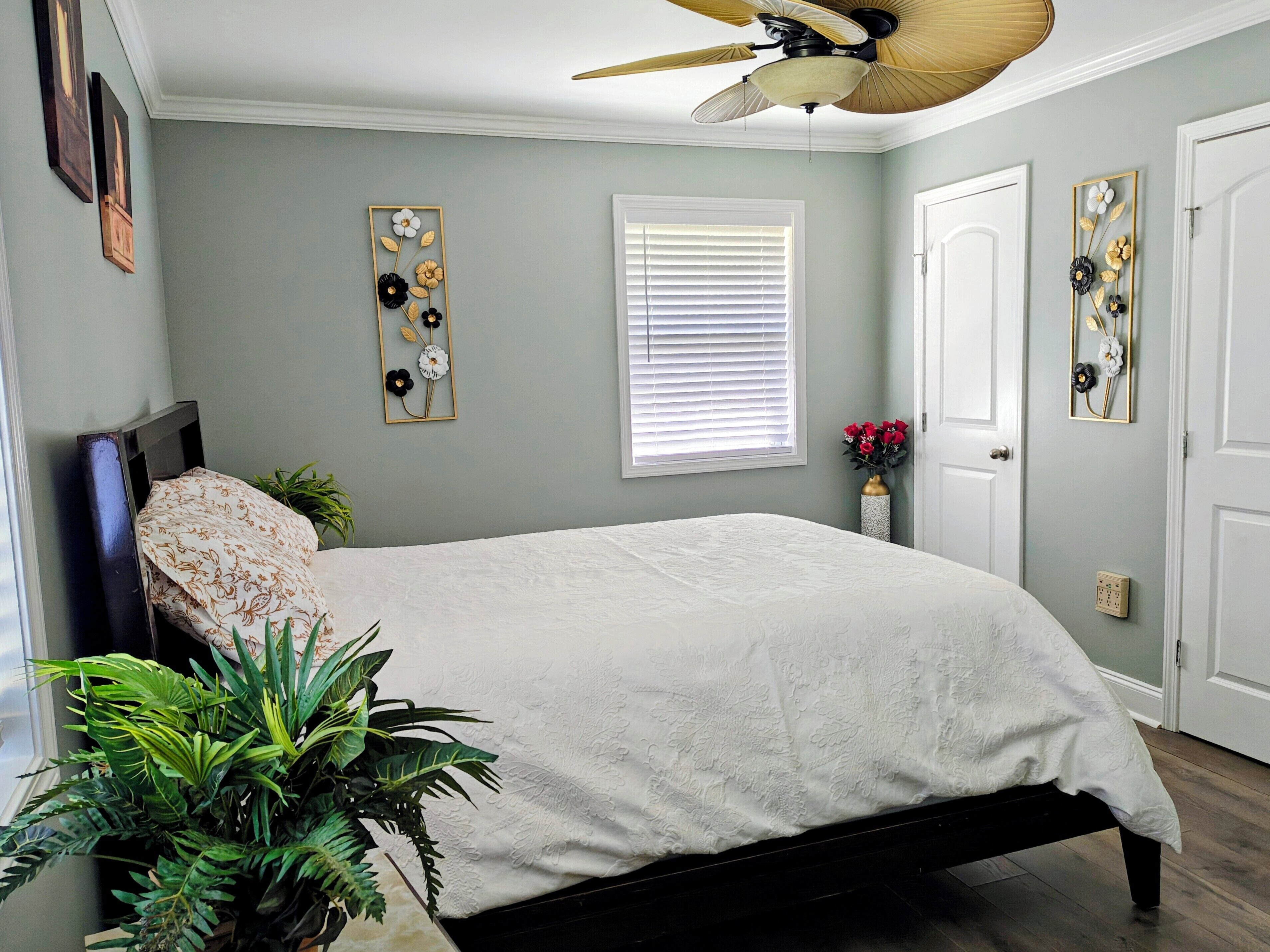 3 Schlafzimmer, Schreibtisch, Bügeleisen/Bügelbrett, kostenloses WLAN