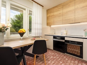 Fridge, oven, dishwasher, cookware/dishes/utensils - Villa Gisela by Interhome (Krk/Malinska)