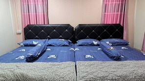 Rollaway beds, free WiFi, bed sheets