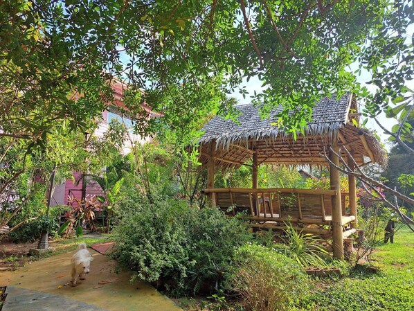 Exterior - Ban Roi Pah (Khlong Luang)